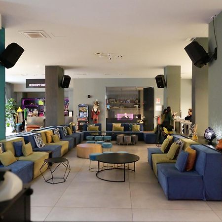 Arryvo Hotel เลชเช ภายนอก รูปภาพ