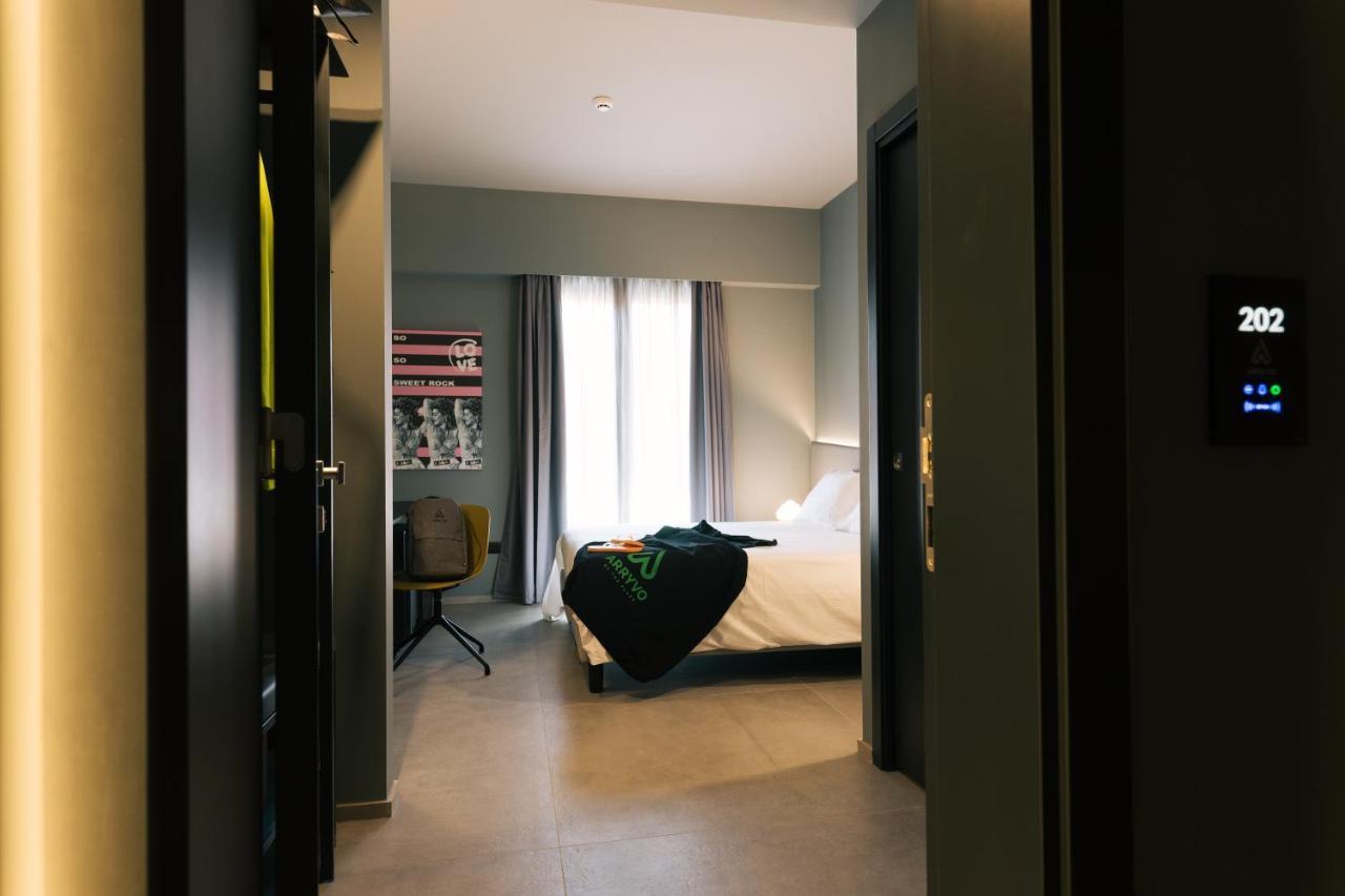 Arryvo Hotel เลชเช ภายนอก รูปภาพ